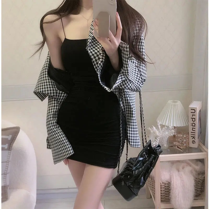 Elegant White/ Black Slimming Sheath Mini Dress – Sexy Sleeveless Summer Bodycon